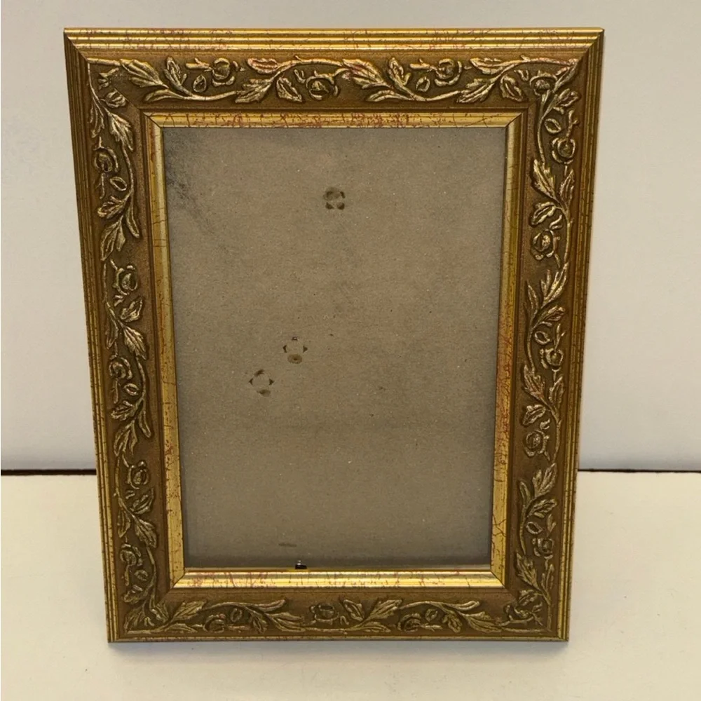 Gold like picture frame